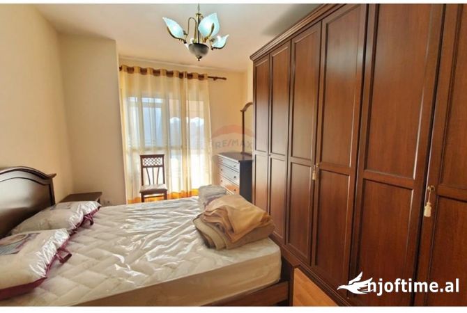 Shtepi me qera Apartament ne Tirane, 2+1, Mobilimi E mobiluar, Pagesa 600  Euro.