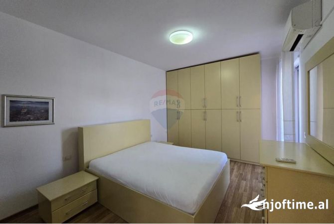 Shtepi me qera 3+1 ne Tirane - 1,000 Euro