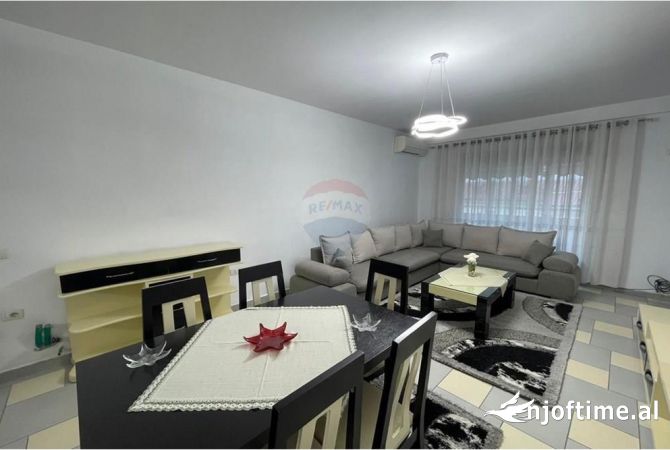 Shtepi me qera 3+1 ne Tirane - 800 Euro