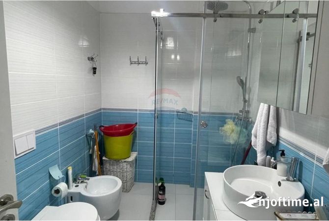 Shtepi me qera Apartament ne Tirane, 1+1, Mobilimi E mobiluar, Pagesa 550  Euro.