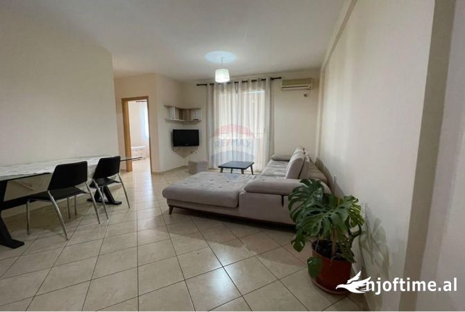 Shtepi me qera 2+1 ne Tirane - 600 Euro