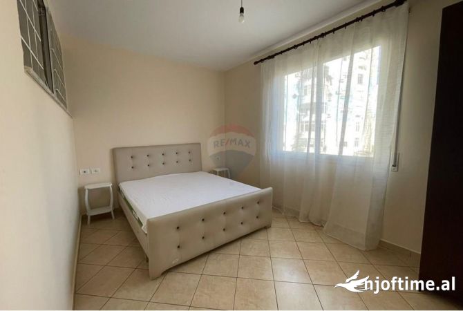 Shtepi me qera Apartament ne Tirane, 2+1, Mobilimi E mobiluar, Pagesa 600  Euro.