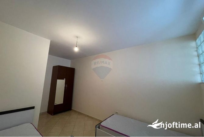 Shtepi me qera Apartament ne Tirane, 2+1, Mobilimi E mobiluar, Pagesa 600  Euro.
