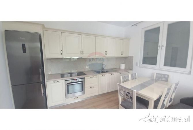 Shtepi me qera 3+1 ne Tirane - 700 Euro