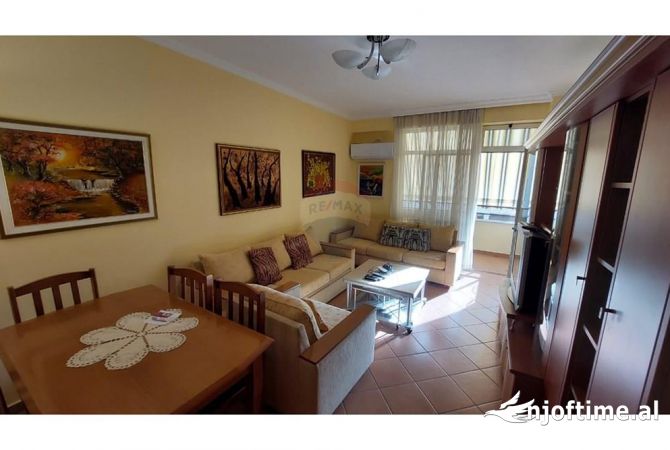 Shtepi me qera 1+1 ne Tirane - 60,000 Leke