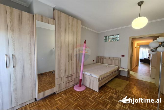 Shtepi me qera Apartament ne Tirane, 2+1, Mobilimi E mobiluar, Pagesa 600  Euro.