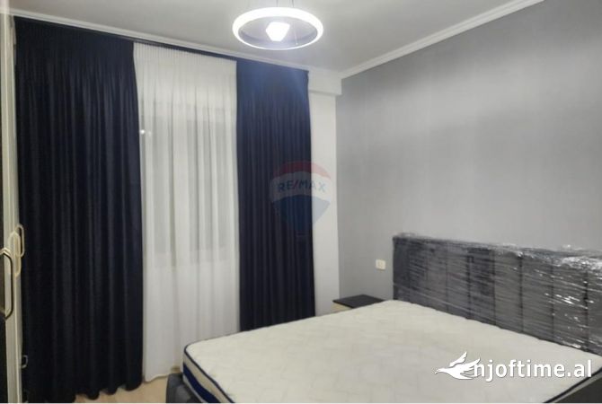 Shtepi me qera Apartament ne Tirane, 2+1, Mobilimi E mobiluar, Pagesa 750  Euro.