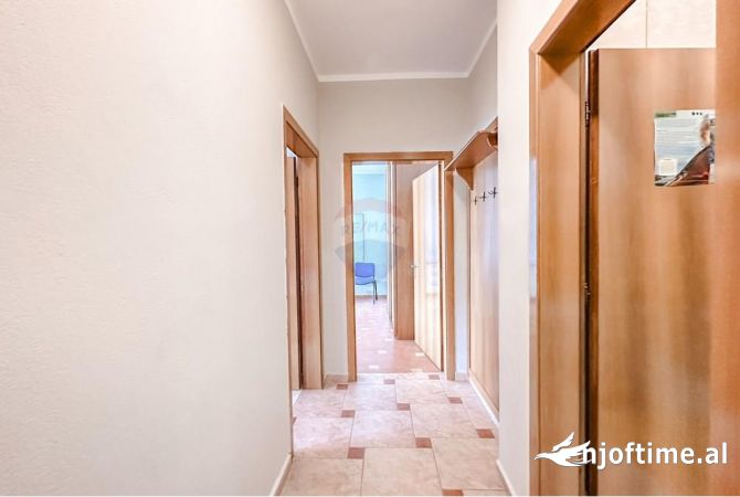 Shtepi me qera Apartament ne Tirane, 2+1, Mobilimi E mobiluar, Pagesa 750  Euro.