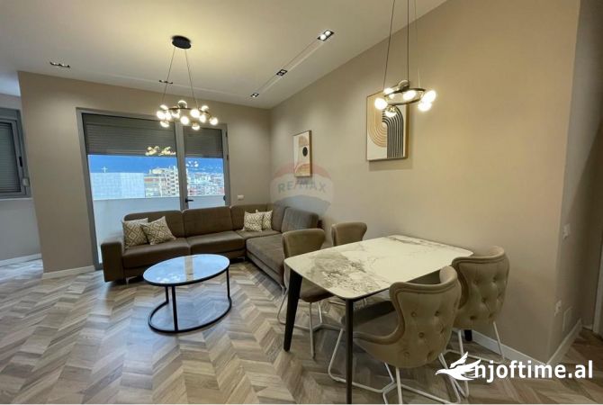 Shtepi me qera 2+1 ne Tirane - 1,500 Euro