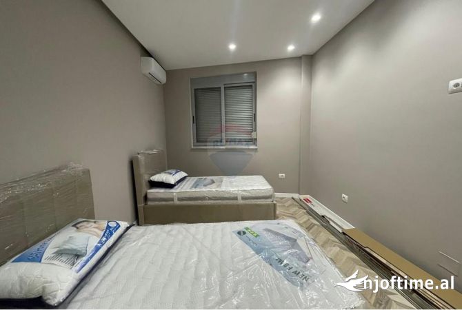 Shtepi me qera Apartament ne Tirane, 2+1, Mobilimi E mobiluar, Pagesa 1,500  Euro.