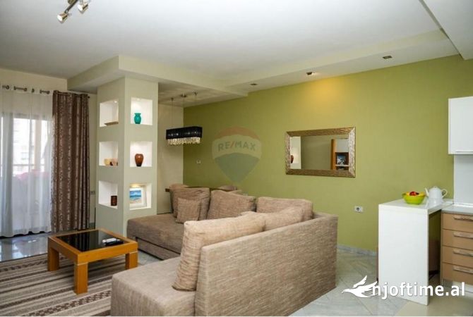 Shtepi me qera 2+1 ne Tirane - 1,500 Euro