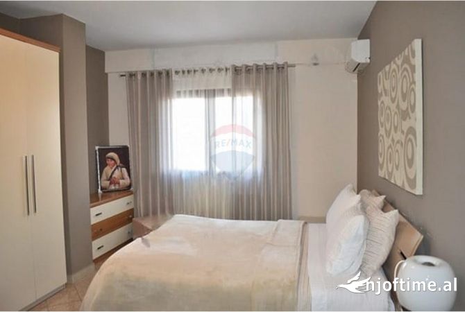 Shtepi me qera Apartament ne Tirane, 2+1, Mobilimi E mobiluar, Pagesa 1,500  Euro.