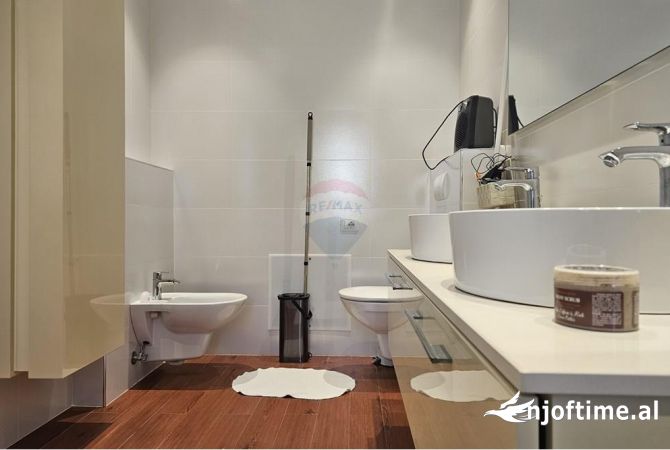 Shtepi me qera Apartament ne Tirane, 2+1, Mobilimi E mobiluar, Pagesa 1,200  Euro.