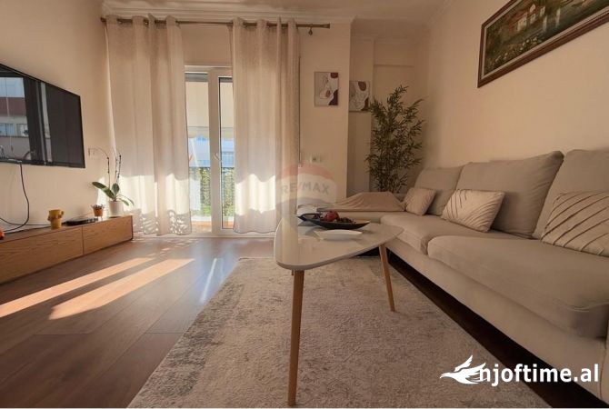 Shtepi me qera 1+1 ne Tirane - 750 Euro