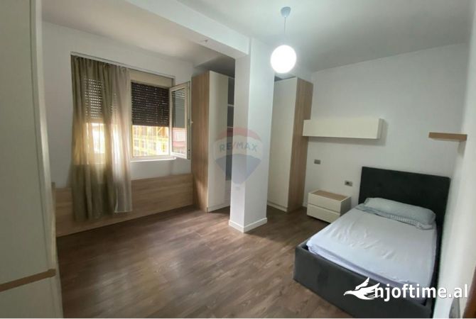 Shtepi me qera 2+1 ne Tirane - 650 Euro