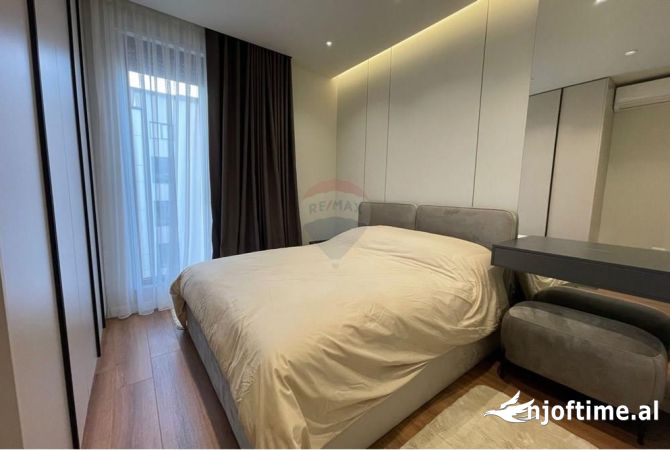 Shtepi me qera Apartament ne Tirane, 2+1, Mobilimi E mobiluar, Pagesa 950  Euro.
