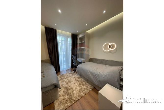 Shtepi me qera Apartament ne Tirane, 2+1, Mobilimi E mobiluar, Pagesa 950  Euro.