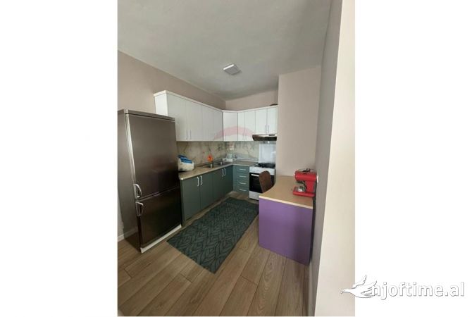 Shtepi me qera 2+1 ne Tirane - 500 Euro