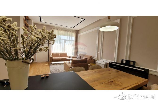 Shtepi me qera 2+1 ne Tirane - 900 Euro