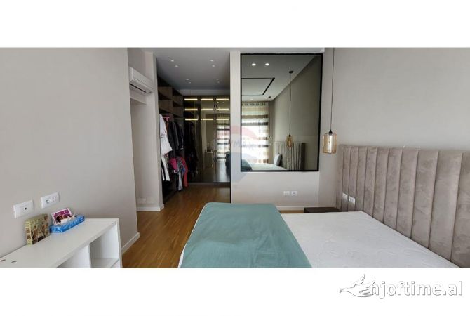 Shtepi me qera Apartament ne Tirane, 2+1, Mobilimi E mobiluar, Pagesa 900  Euro.