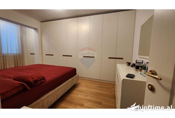 Shtepi me qera Apartament ne Tirane, 2+1, Mobilimi E mobiluar, Pagesa 800  Euro.
