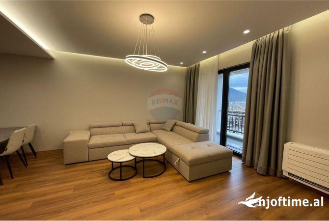 Shtepi me qera 2+1 ne Tirane - 830 Euro