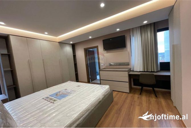 Shtepi me qera 2+1 ne Tirane - 830 Euro