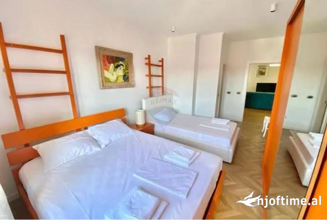 Shtepi me qera Apartament ne Tirane, 2+1, Mobilimi E mobiluar, Pagesa 800  Euro.