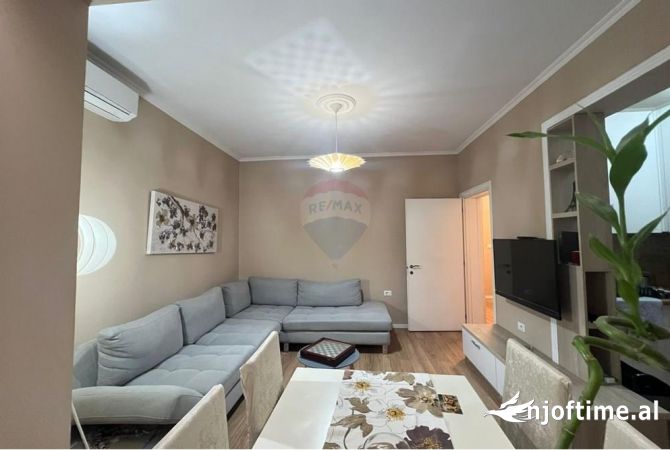 Shtepi me qera 1+1 ne Tirane - 650 Euro