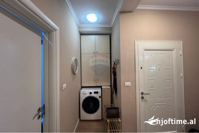 Shtepi me qera Apartament ne Tirane, 1+1, Mobilimi E mobiluar, Pagesa 650  Euro.