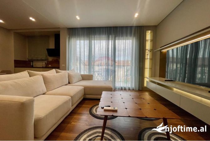 Shtepi me qera 2+1 ne Tirane - 1,000 Euro