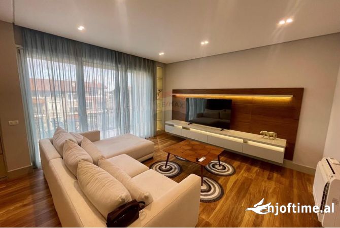 Shtepi me qera 2+1 ne Tirane - 1,000 Euro