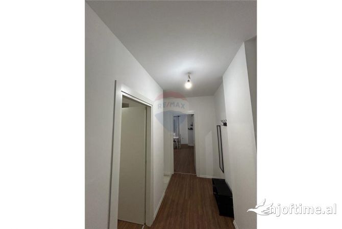 Shtepi me qera Apartament ne Tirane, 1+1, Mobilimi E mobiluar, Pagesa 400  Euro.