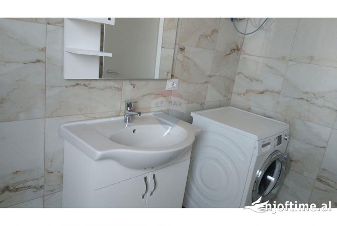 Shtepi me qera Apartament ne Tirane, 1+1, Mobilimi E mobiluar, Pagesa 400  Euro.