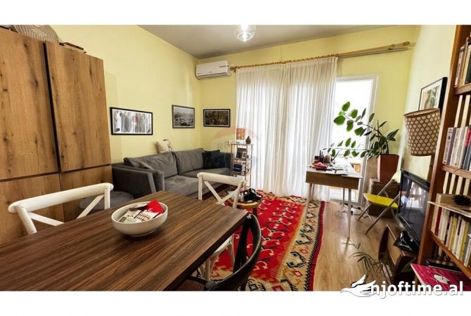 Shtepi me qera 1+1 ne Tirane - 45,000 Leke