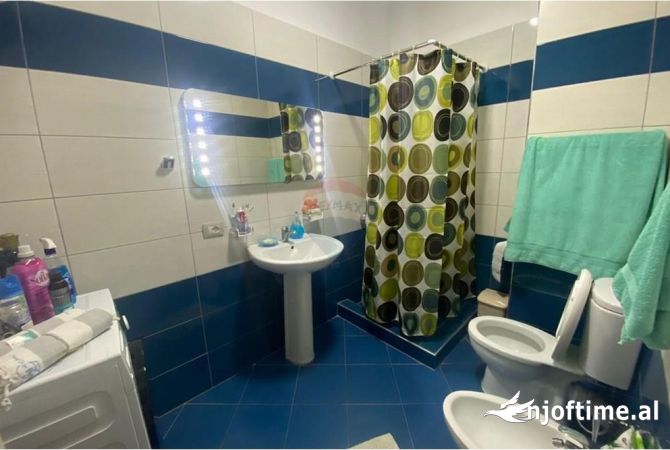 Shtepi me qera Apartament ne Tirane, 2+1, Mobilimi E mobiluar, Pagesa 700  Euro.