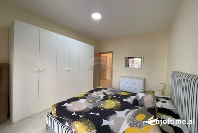 Shtepi me qera Apartament ne Tirane, 1+1, Mobilimi E mobiluar, Pagesa 550  Euro.