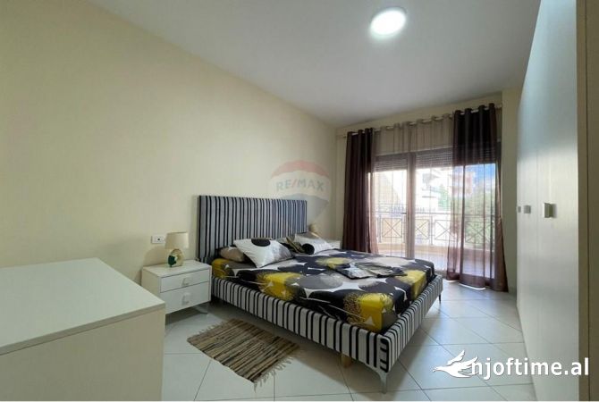 Shtepi me qera Apartament ne Tirane, 1+1, Mobilimi E mobiluar, Pagesa 550  Euro.