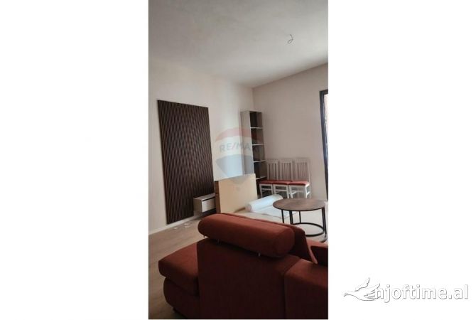 Shtepi me qera 1+1 ne Tirane - 900 Euro