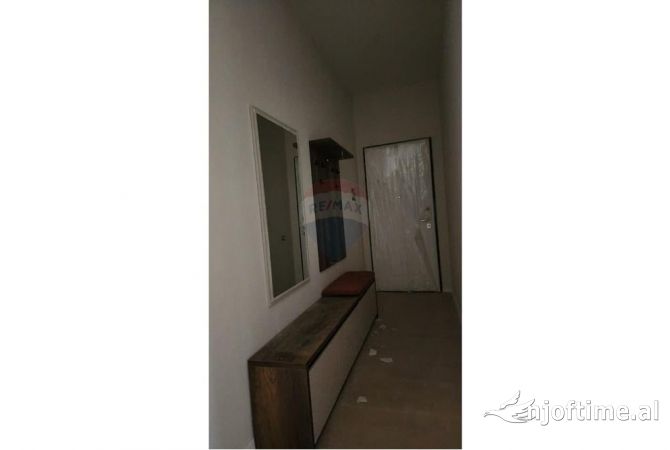 Shtepi me qera Apartament ne Tirane, 1+1, Mobilimi E mobiluar, Pagesa 900  Euro.