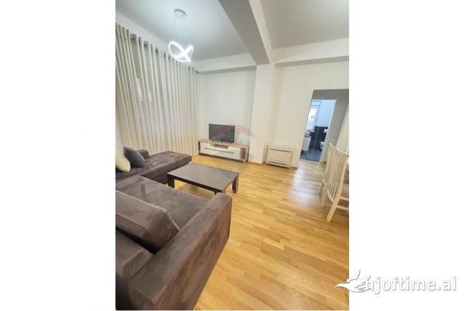 Shtepi me qera 1+1 ne Tirane - 700 Euro