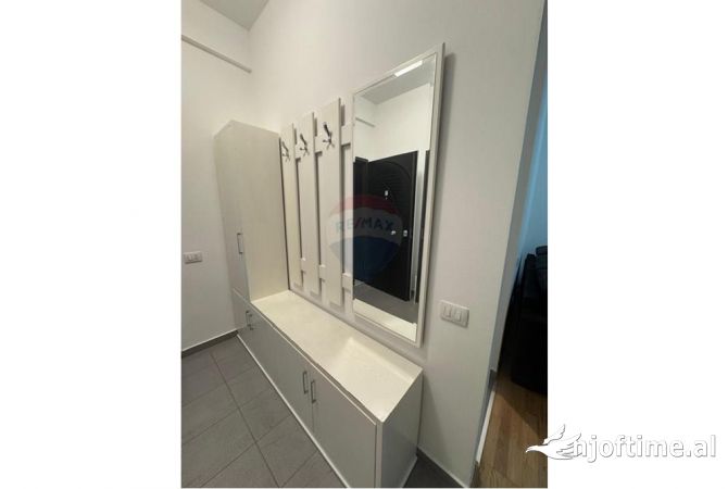 Shtepi me qera Apartament ne Tirane, 1+1, Mobilimi E mobiluar, Pagesa 700  Euro.
