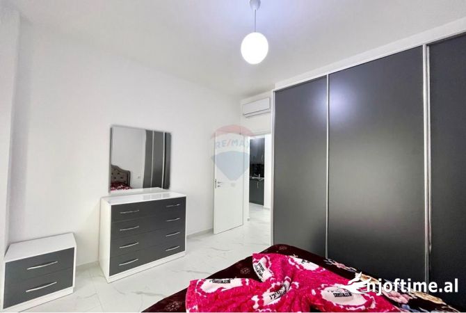 Shtepi me qera Apartament ne Tirane, 1+1, Mobilimi E mobiluar, Pagesa 500  Euro.