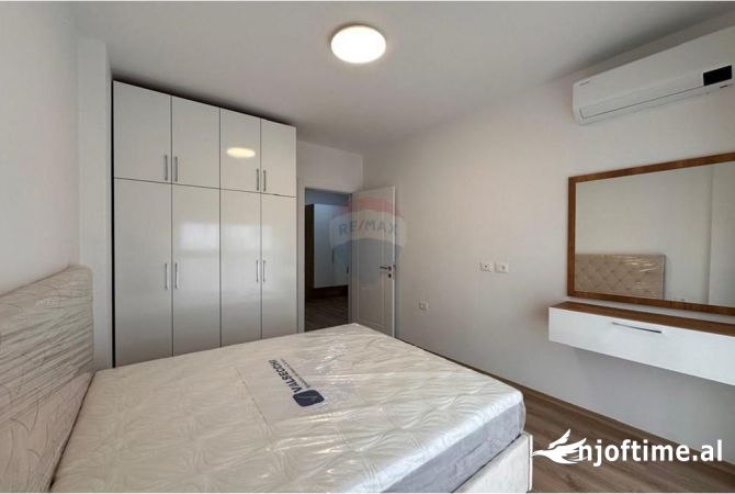 Shtepi me qera Apartament ne Tirane, 1+1, Mobilimi E mobiluar, Pagesa 550  Euro.