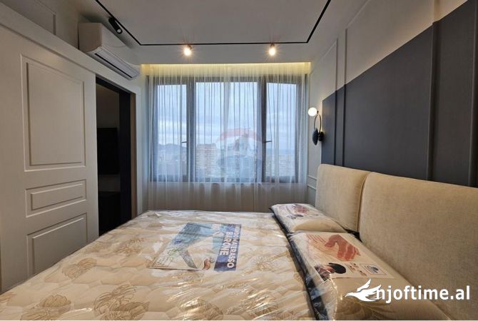 Shtepi me qera Apartament ne Tirane, 1+1, Mobilimi E mobiluar, Pagesa 1,200  Euro.