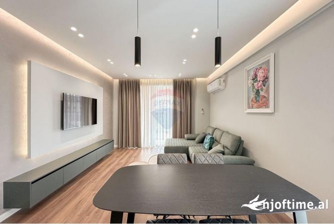 Shtepi me qera 2+1 ne Tirane - 1,200 Euro