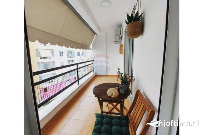 Shtepi me qera Apartament ne Tirane, 1+1, Mobilimi E mobiluar, Pagesa 650  Euro.