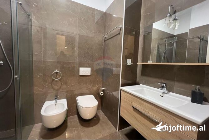 Shtepi me qera Apartament ne Tirane, 1+1, Mobilimi E mobiluar, Pagesa 800  Euro.