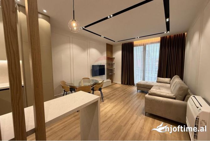 Shtepi me qera 2+1 ne Tirane - 1,800 Euro