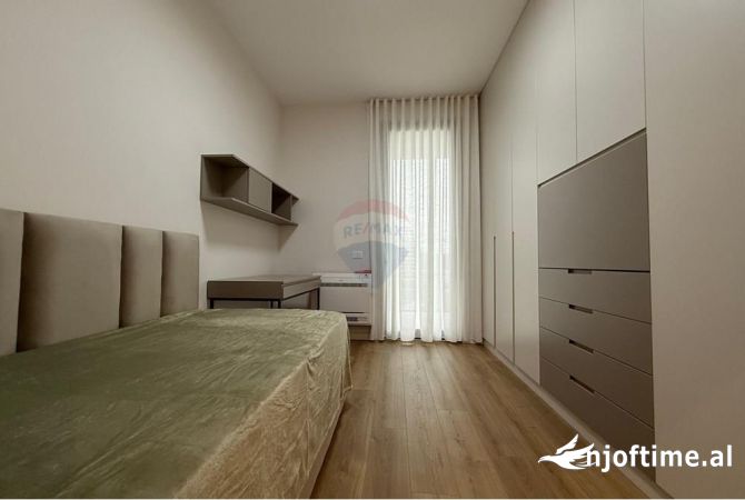 Shtepi me qera Apartament ne Tirane, 2+1, Mobilimi E mobiluar, Pagesa 1,800  Euro.
